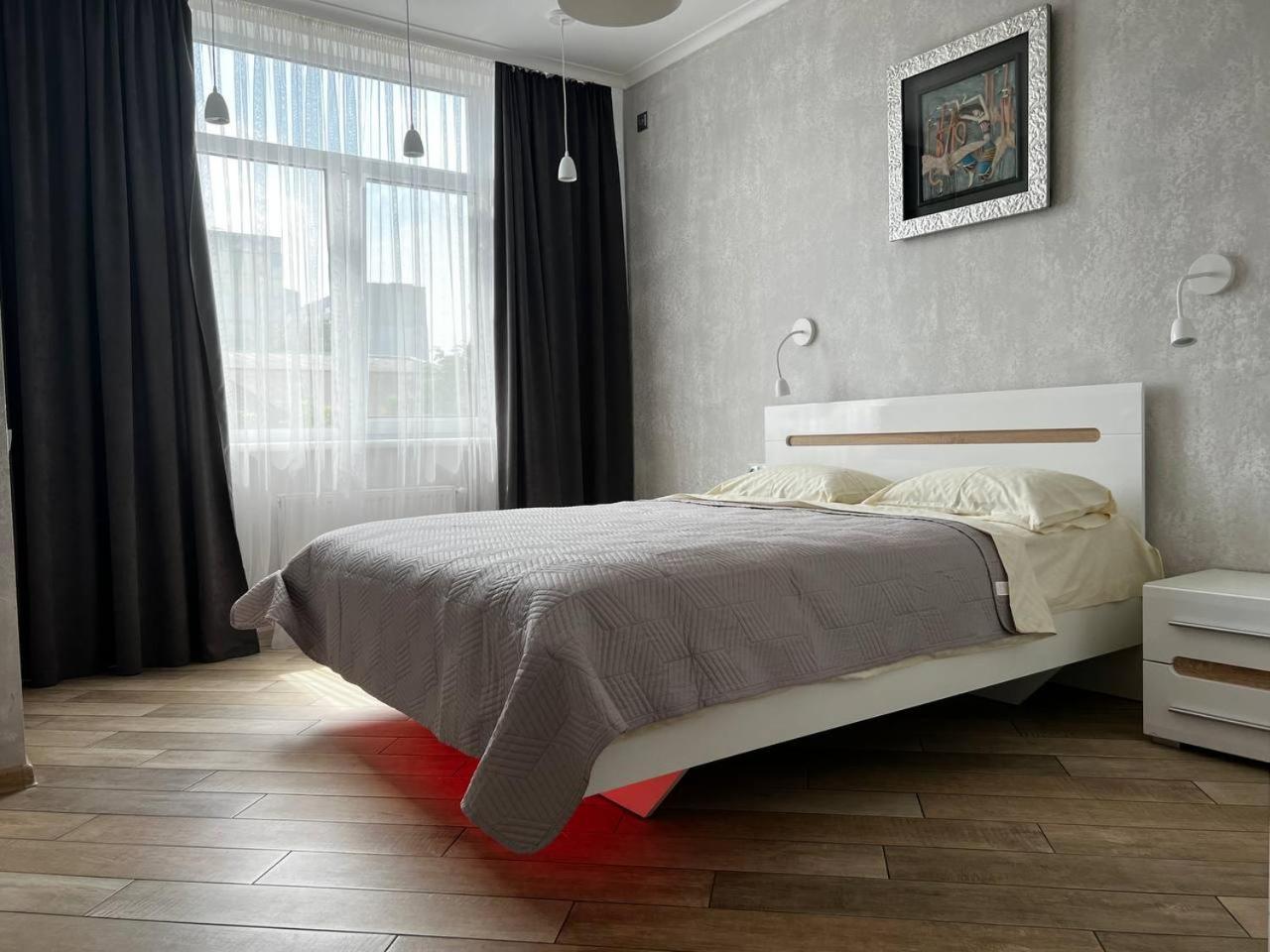 Green Apartments TTchernihiv Extérieur photo