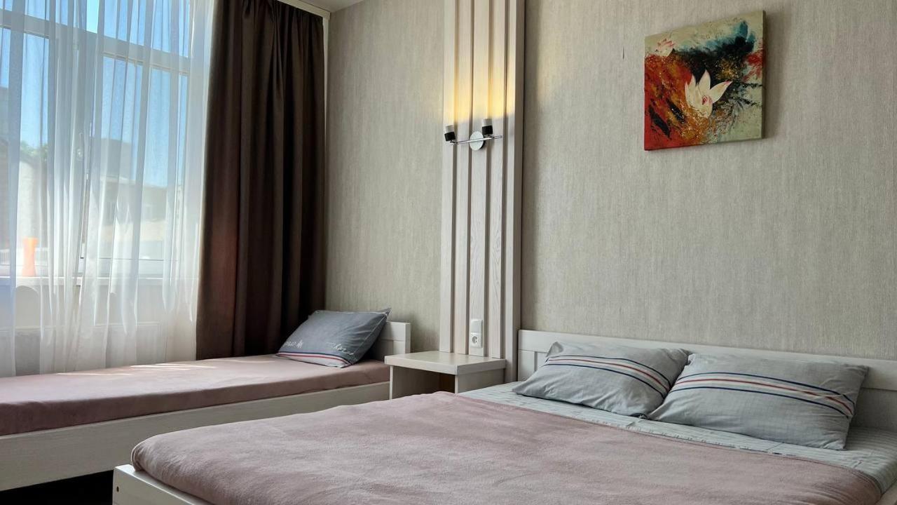 Green Apartments TTchernihiv Extérieur photo